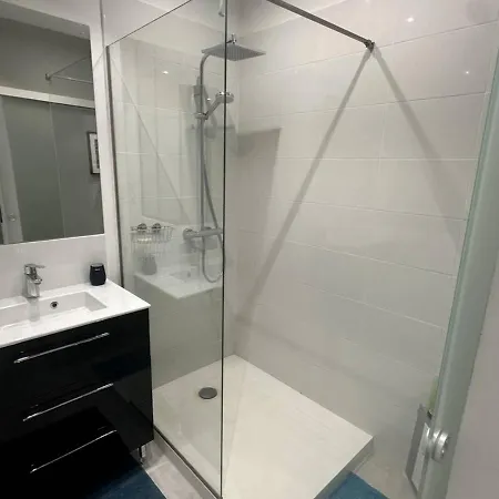 T2 Renove Avec Clim, Proche Mer, 2 Km Du Centre, Wifi Fibre, Tennis Et Animaux Acceptes - Fr-1-768-49
